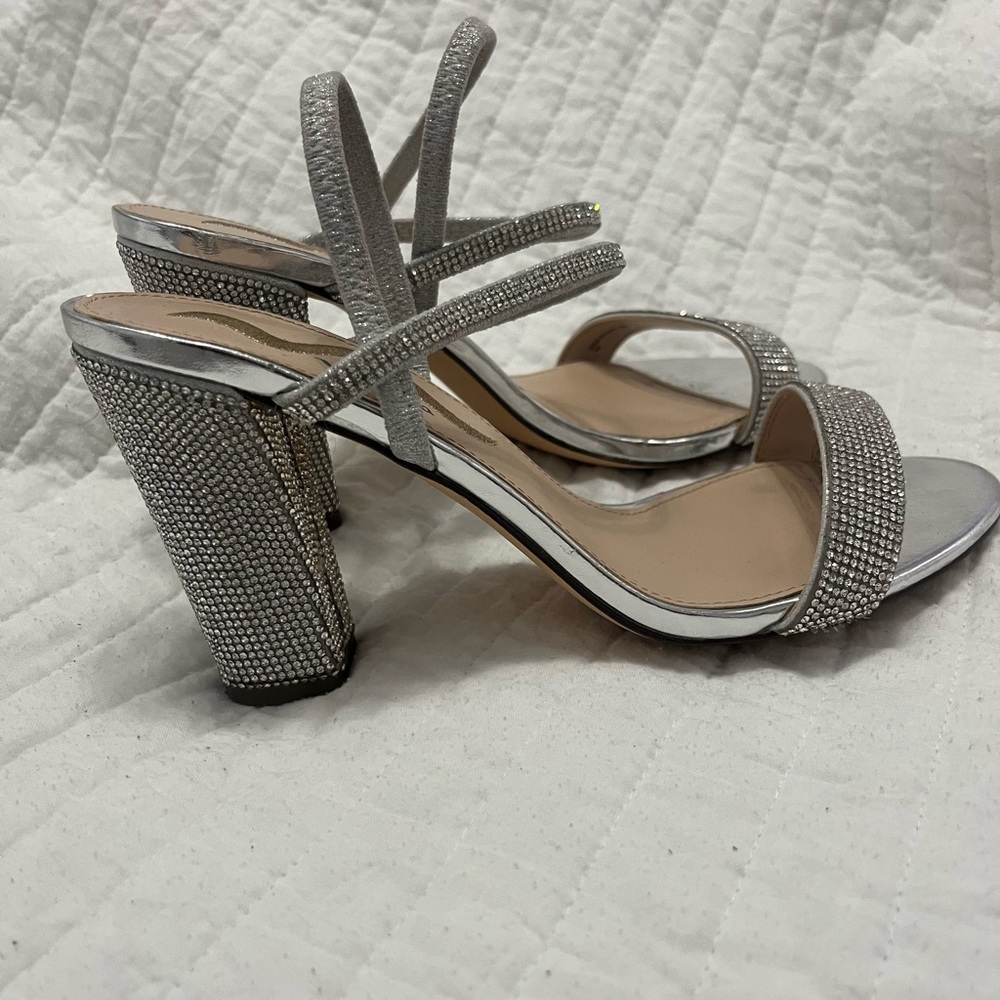 Heels - Picture 2 of 5